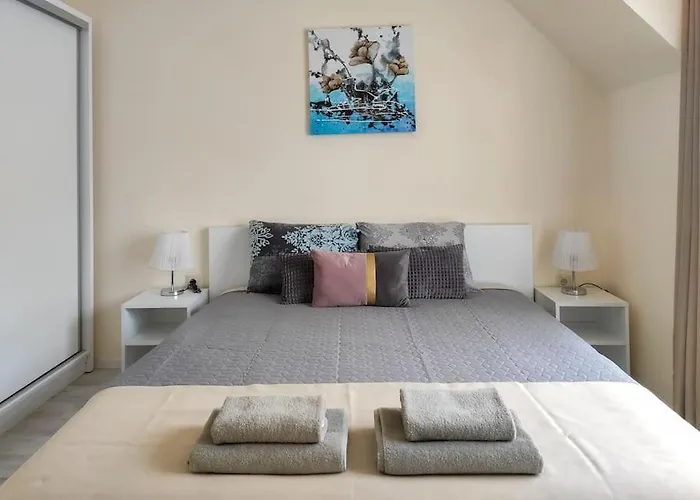 Beachfront Panoramic Flat @ South Bay Apartment Varna