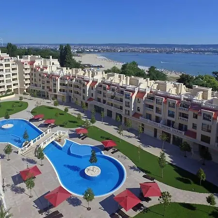 Beachfront Panoramic Flat @ South Bay Apartamento